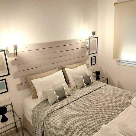 Maya 2, 2 Bedroomed On First Floor * スキアトスタウン