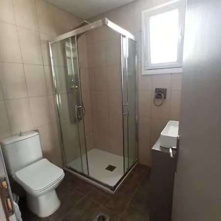 Maya 2, 2 Bedroomed On First Floor スキアトスタウン